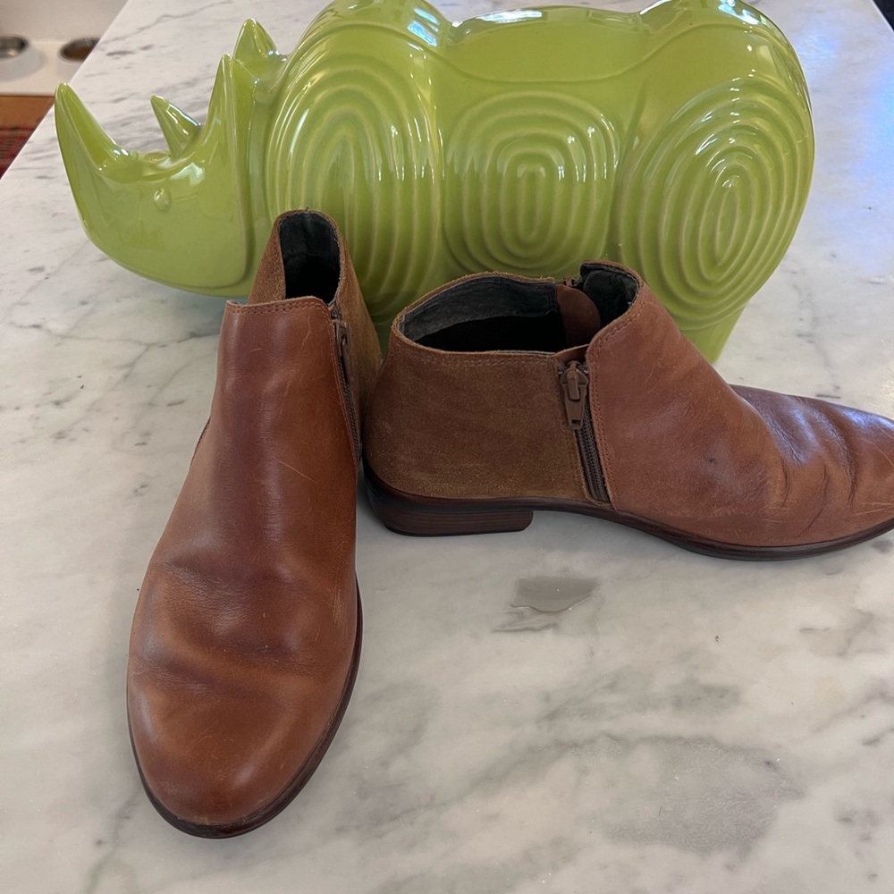 Naot Helm Ankle Boot, Size 37, 6-6.5